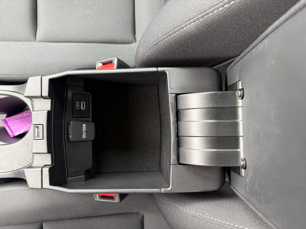 Used 2025 Toyota Corolla LE FWD image 38