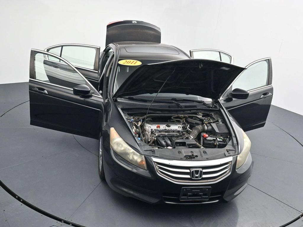Used 2011 Honda Accord EX image 39