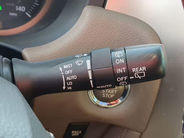 Used 2012 Lexus GX 460 w/ Comfort Plus Pkg image 26