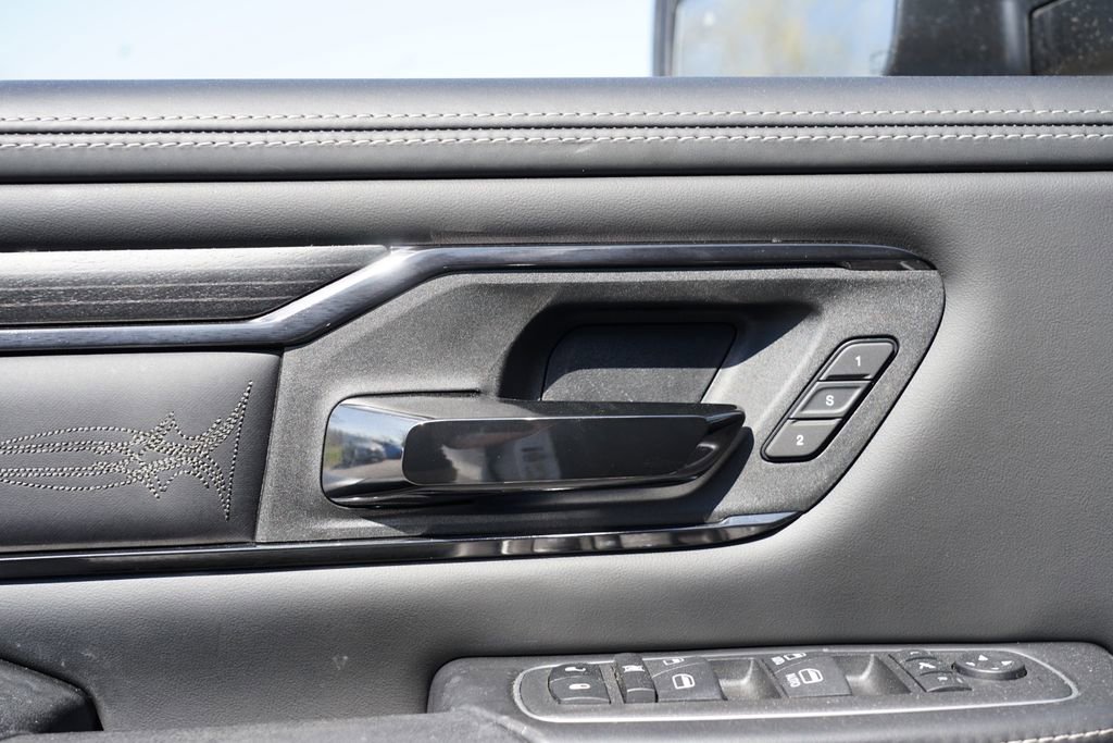Used 2023 RAM 1500 Limited image 18