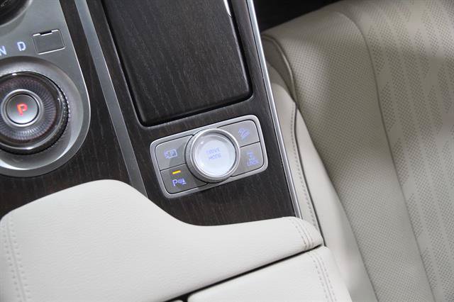 Certified 2023 Genesis GV80 3.5T Advanced + AWD/4WD image 18