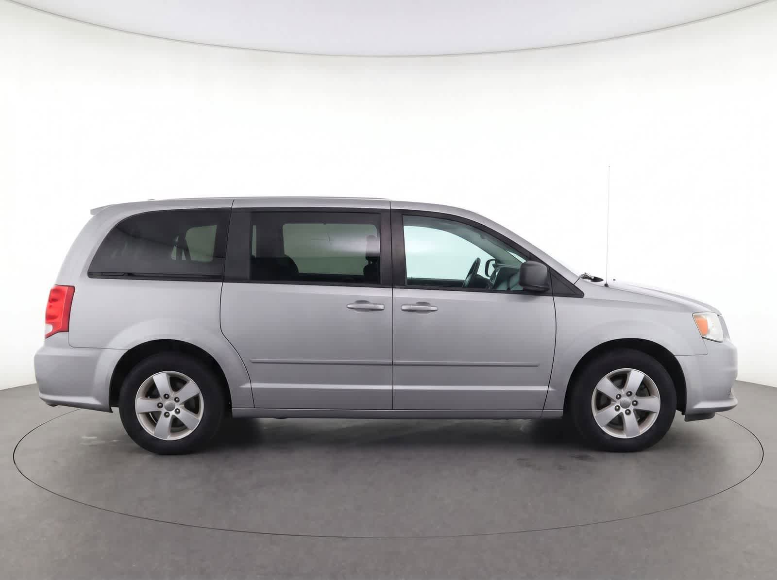Used 2013 Dodge Grand Caravan SE FWD image 8