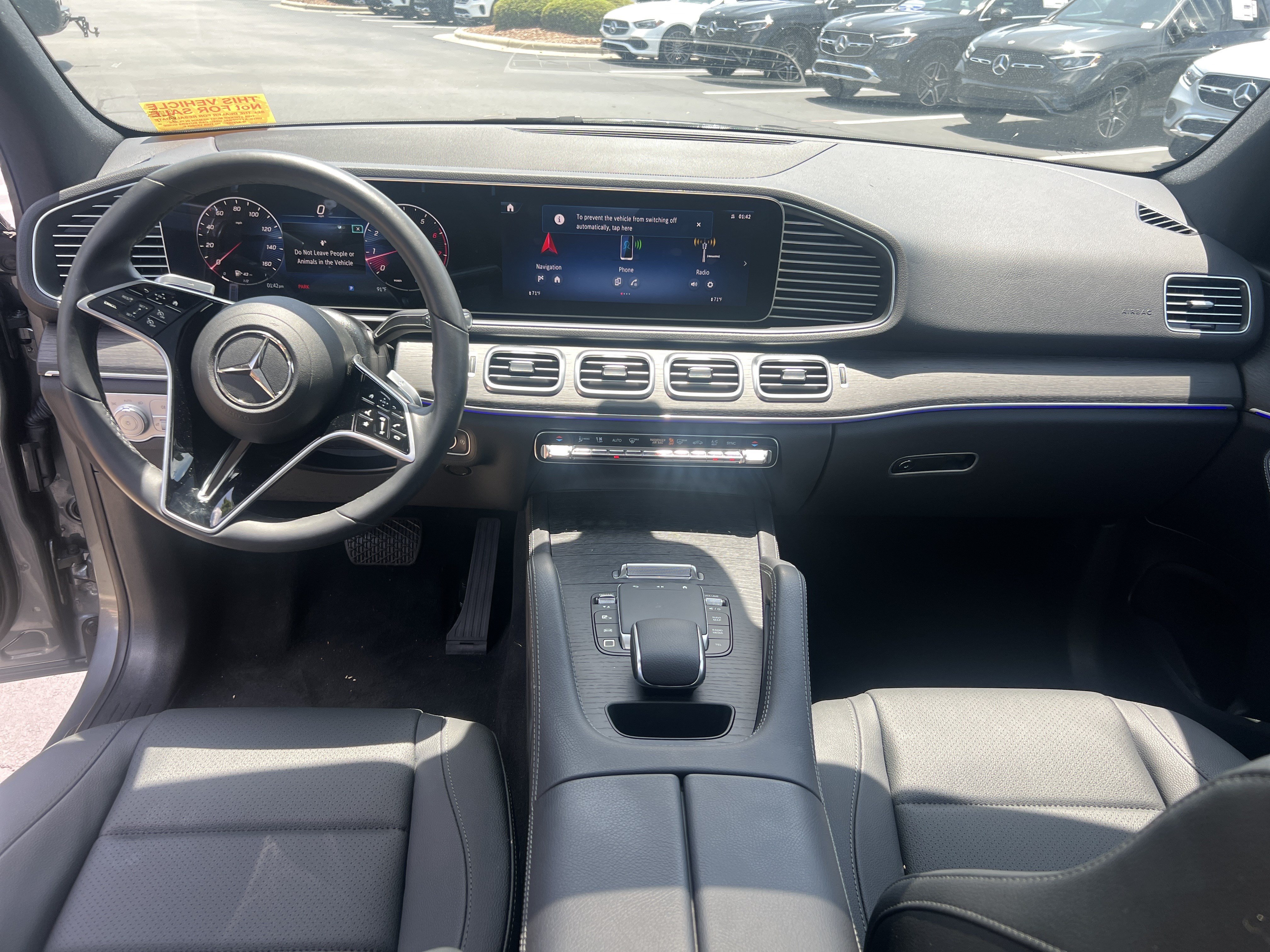 Used 2025 Mercedes-Benz GLE 450 4MATIC w/ Winter Package image 30
