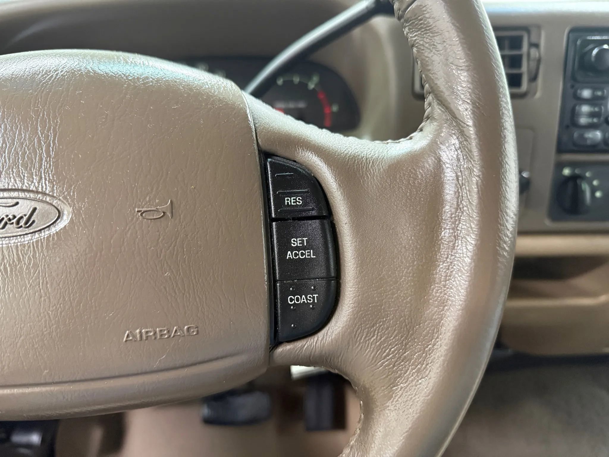 Used 1999 Ford F350 4x4 Crew Cab DRW Super Duty image 26