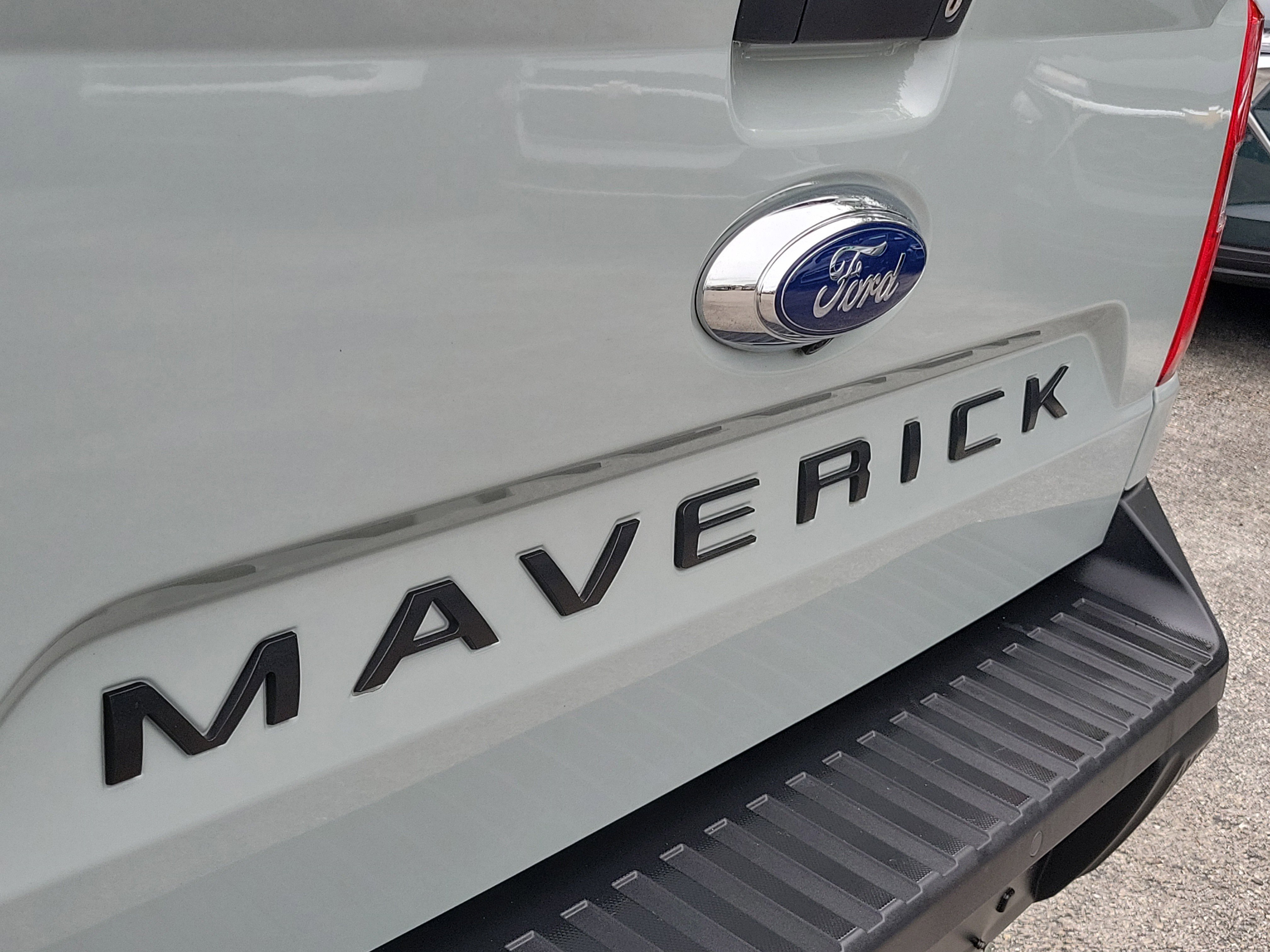 Used 2024 Ford Maverick Lariat w/ FX4 Off-Road Package image 11