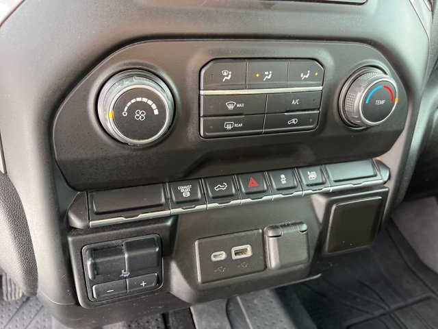 Used 2021 Chevrolet Silverado 2500 Custom w/ Custom Value Package image 30