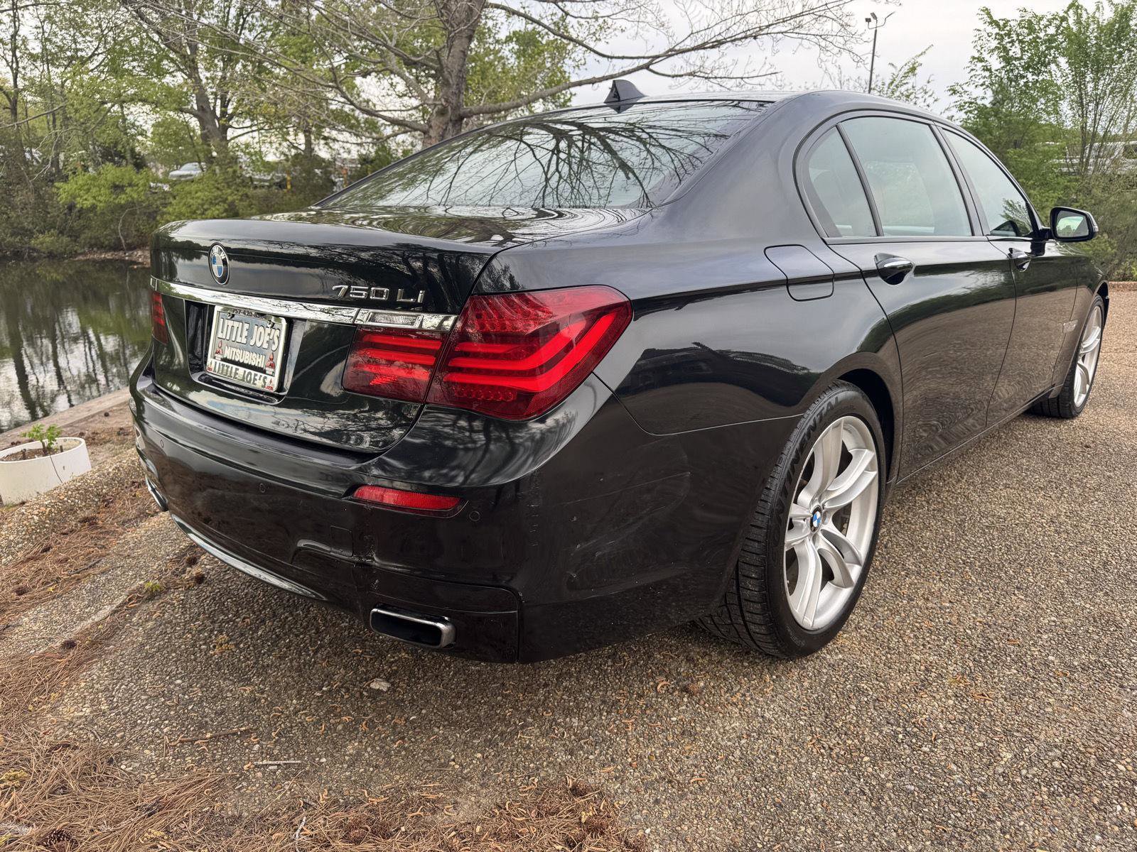 Used 2014 BMW 750Li image 4