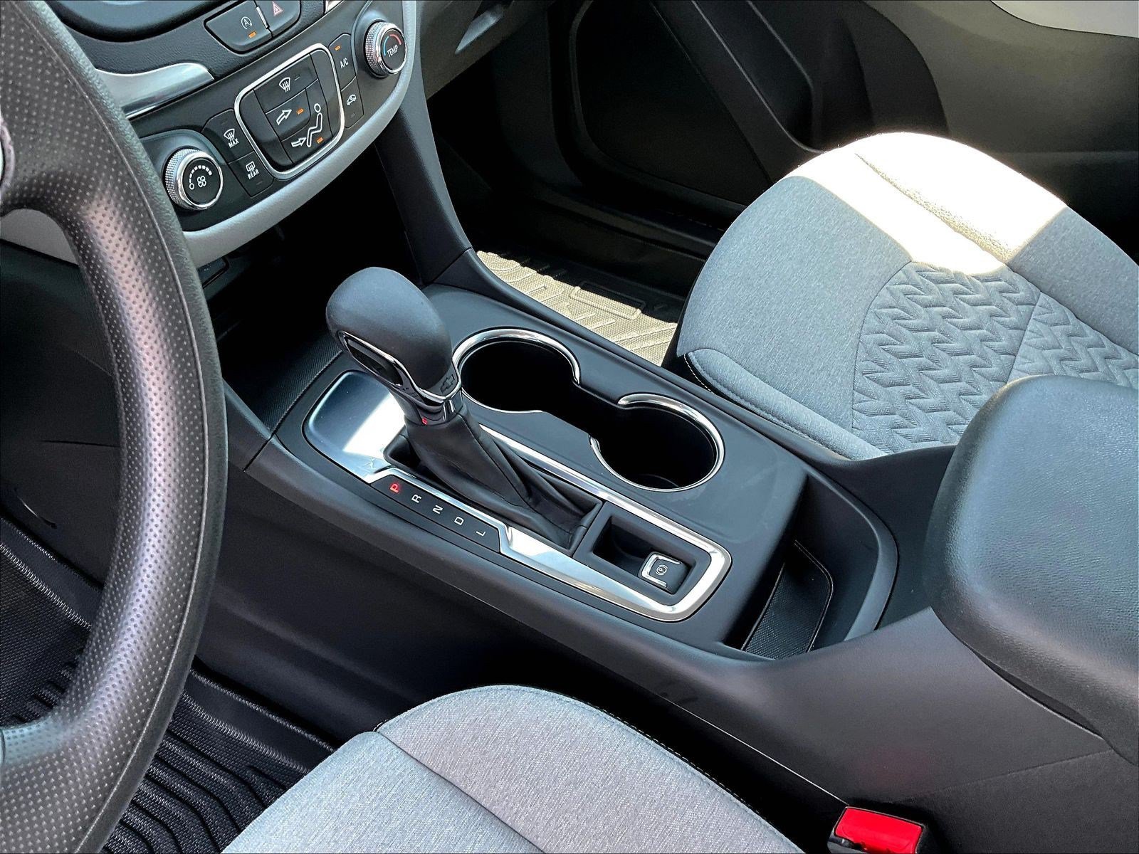 Used 2024 Chevrolet Equinox LS w/ Midnight Edition FWD image 18