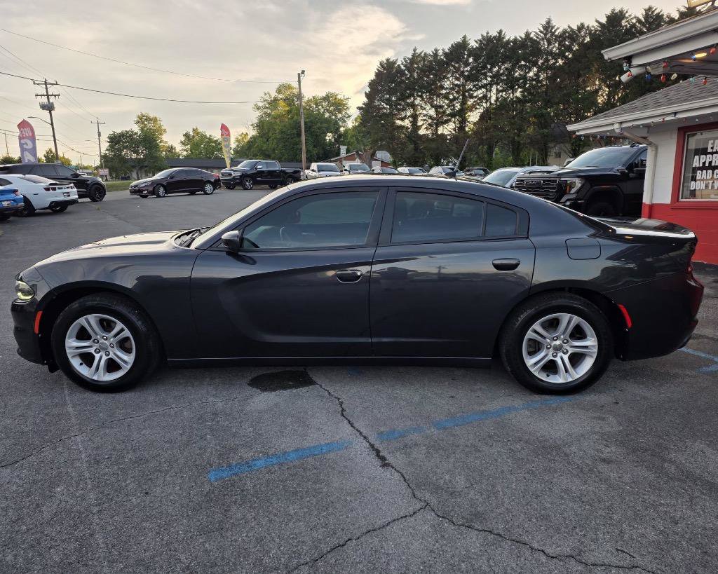Used 2018 Dodge Charger SXT RWD image 10
