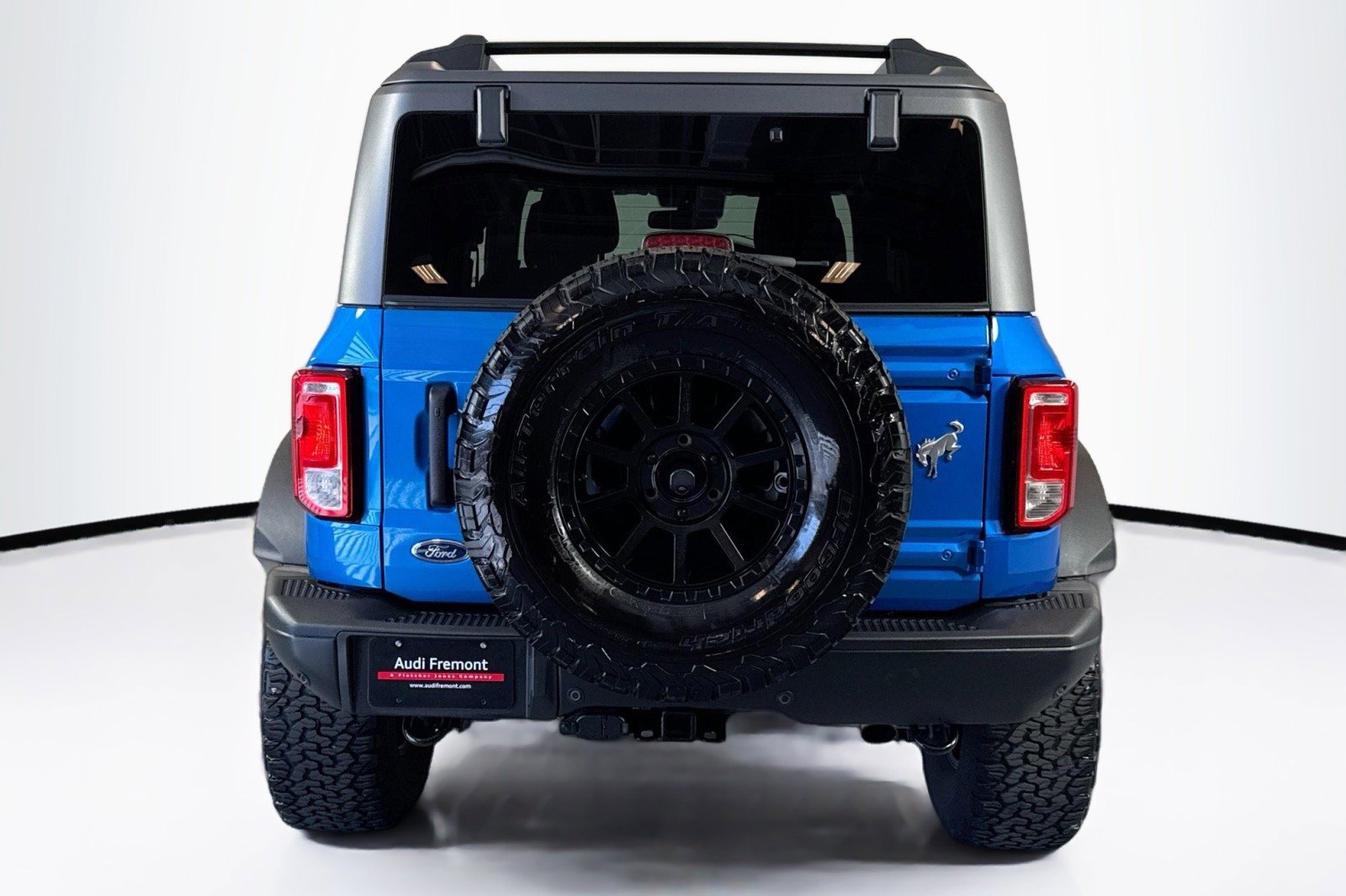 Used 2021 Ford Bronco Black Diamond image 6