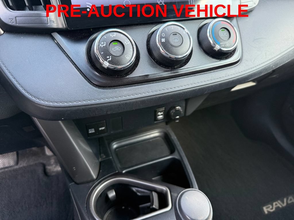 Used 2016 Toyota RAV4 LE AWD/4WD image 20