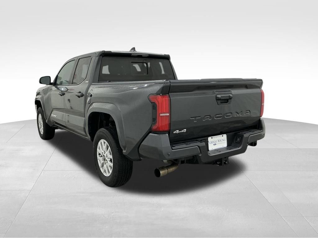 Used 2025 Toyota Tacoma SR5 w/ SR5 Upgrade Package image 3