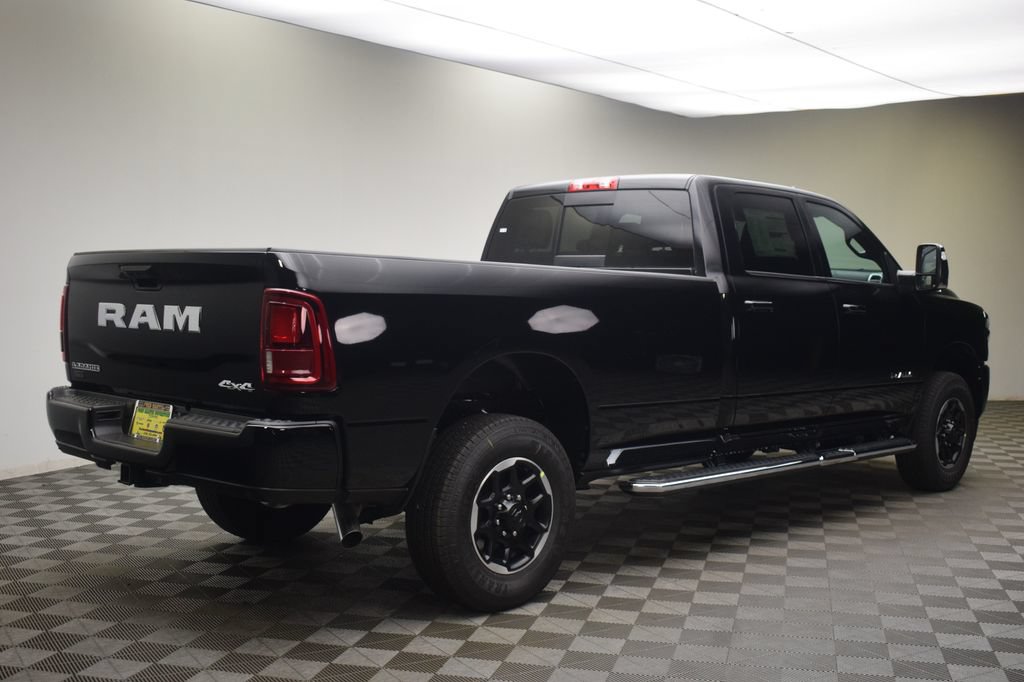 New 2026 RAM 2500 Laramie AWD/4WD image 6