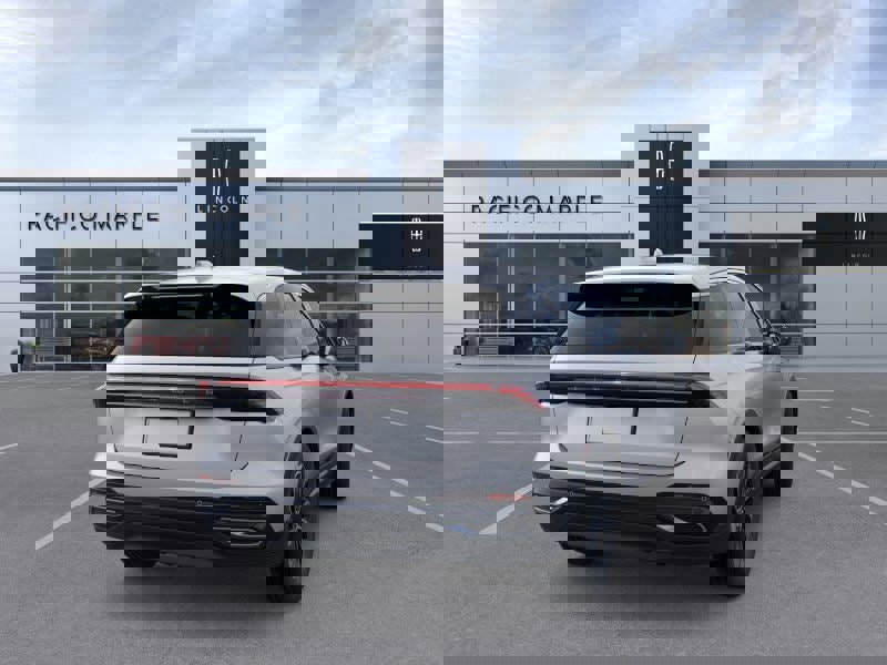 New 2026 Lincoln Nautilus Premier image 8