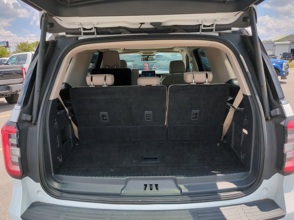 Certified 2024 Ford Expedition Limited AWD/4WD image 12