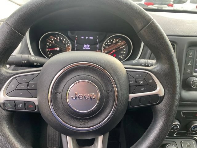 Used 2017 Jeep Compass Sport w/ Tech Group AWD/4WD image 19