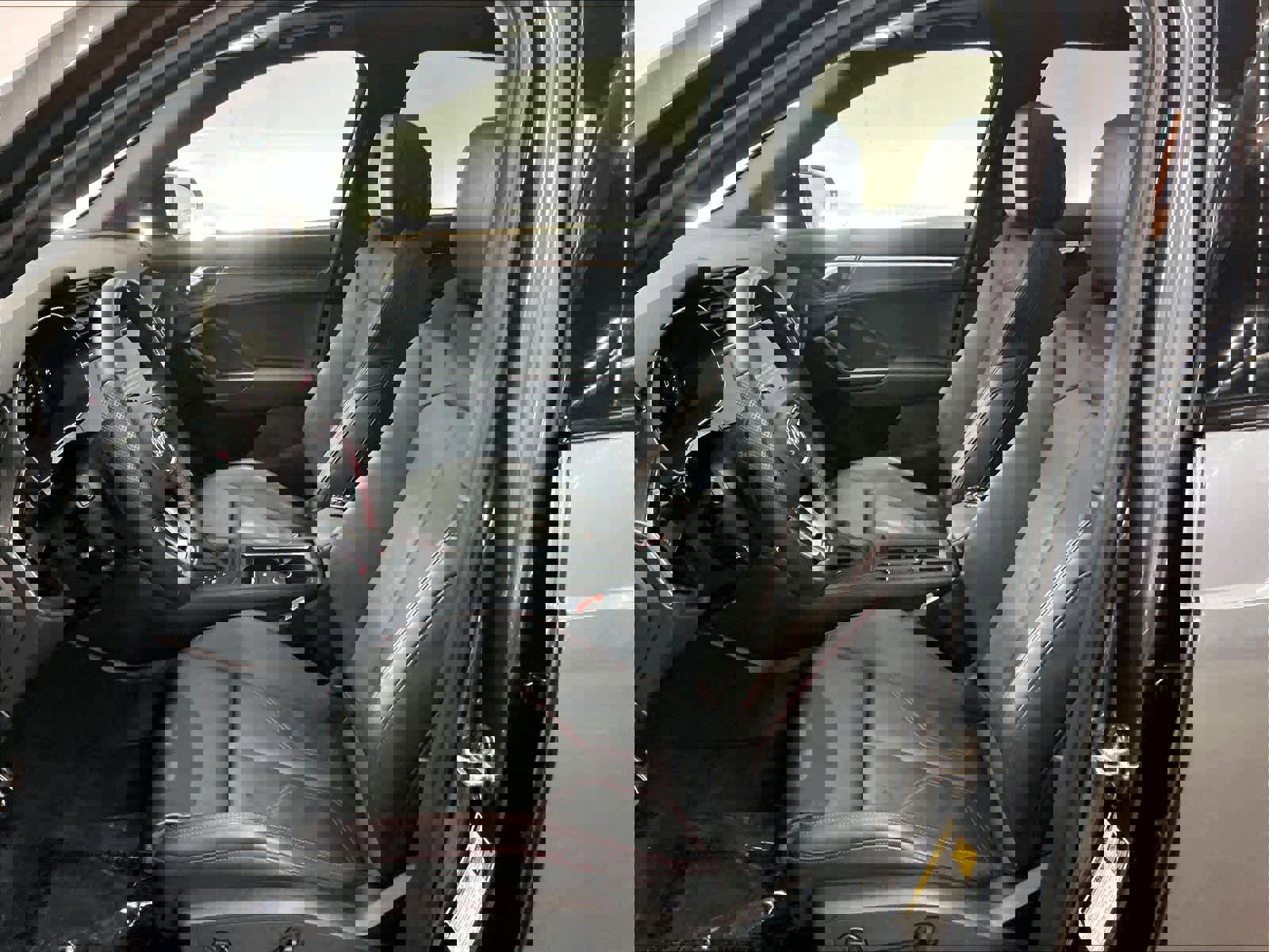 Certified 2025 Audi Q3 2.0T Premium Plus w/ Premium Plus Package image 28