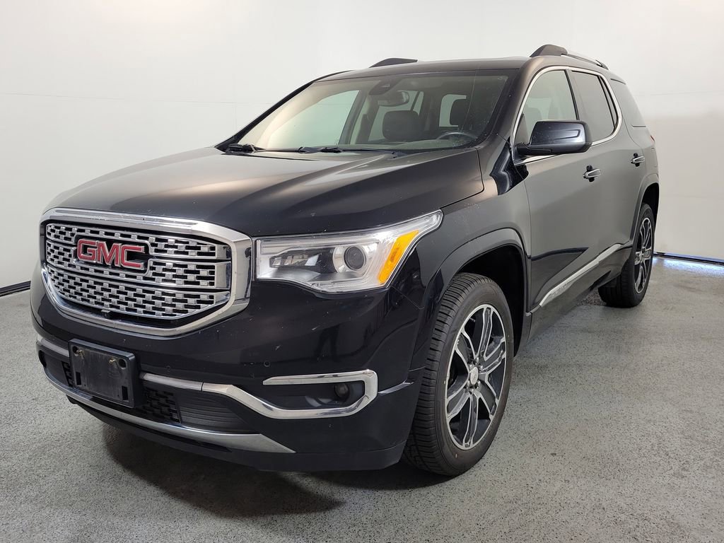Used 2017 GMC Acadia Denali w/ Technology Package image 3