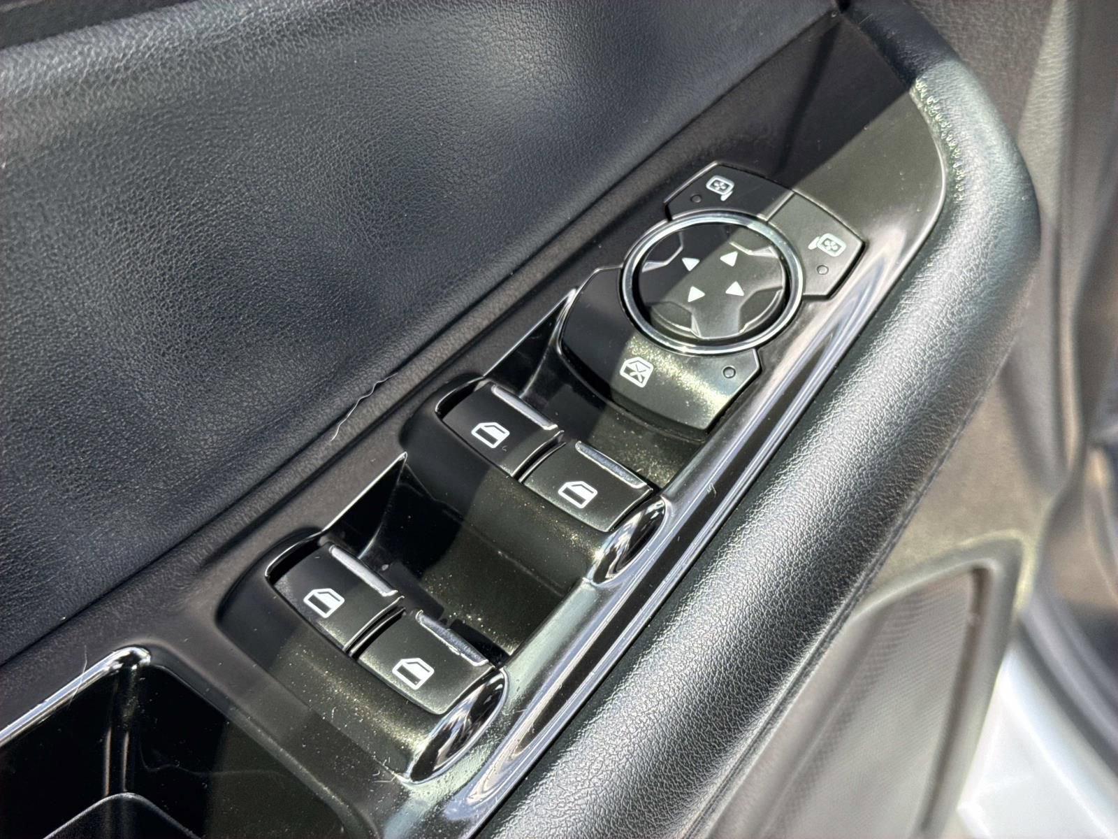 Used 2017 Ford Edge SEL w/ Equipment Group 201A image 22