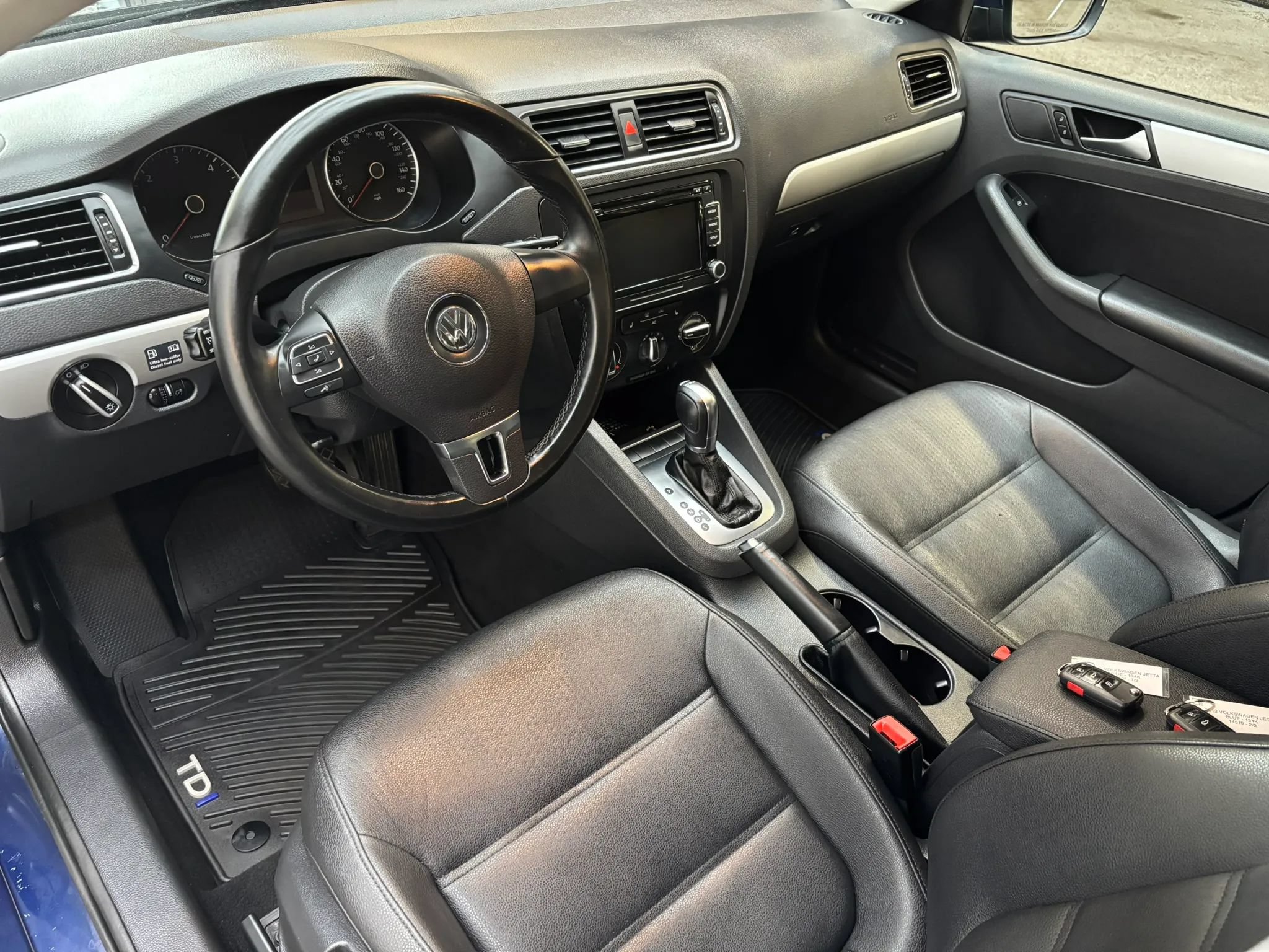 Used 2012 Volkswagen Jetta TDI FWD image 12