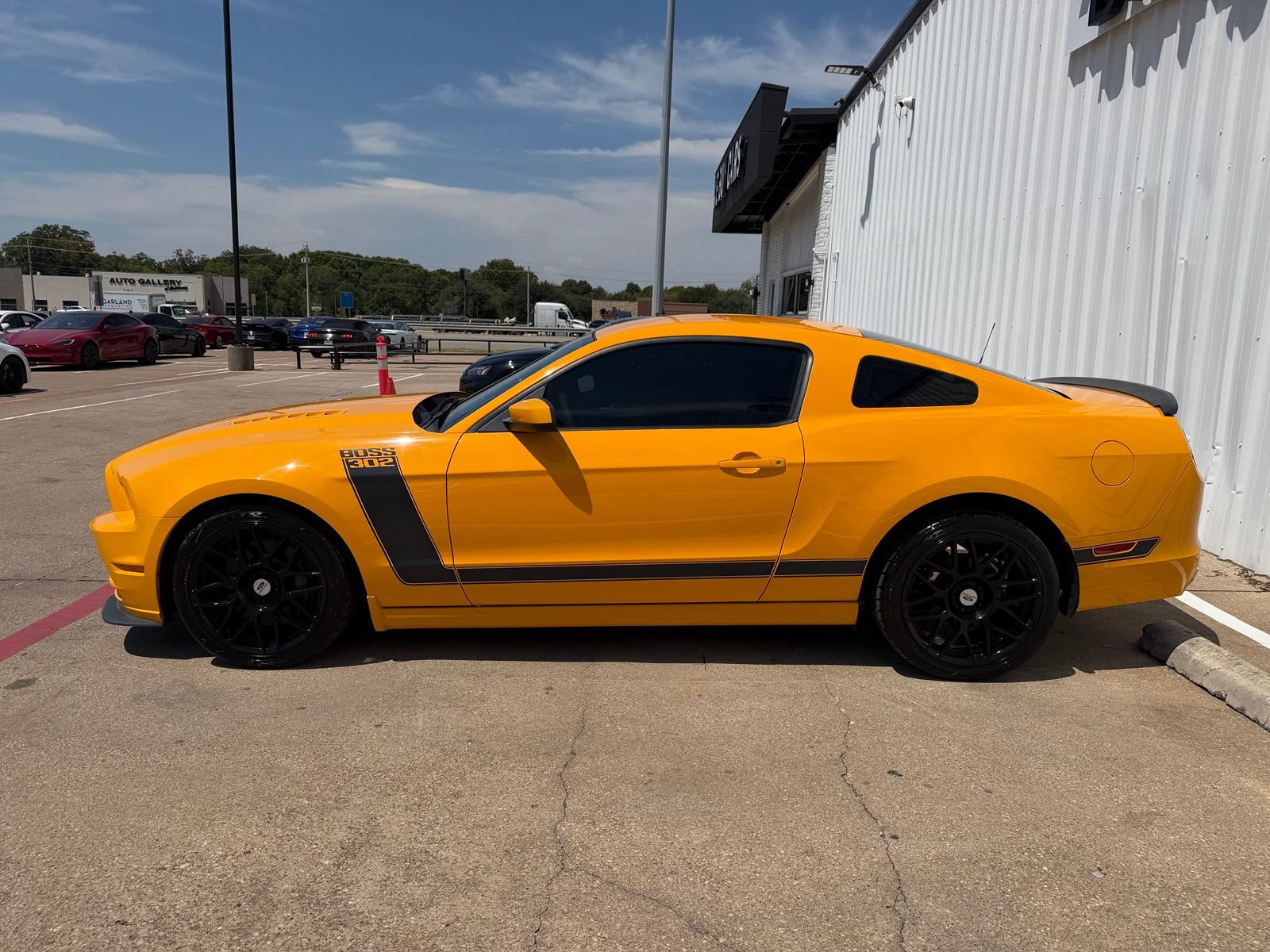 Used 2013 Ford Mustang Boss 302 w/ Boss 302 Accessory Pkg RWD image 3
