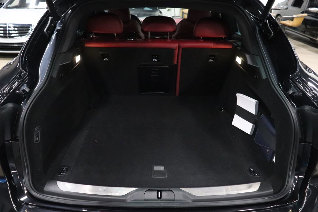 Used 2020 Maserati Levante GranSport image 17