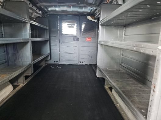 Used 2013 GMC Savana 2500 RWD image 5