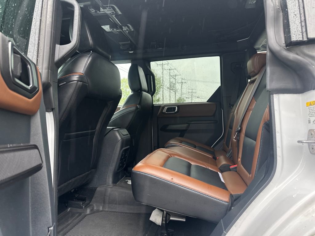 Used 2024 Ford Bronco Outer Banks AWD/4WD image 14