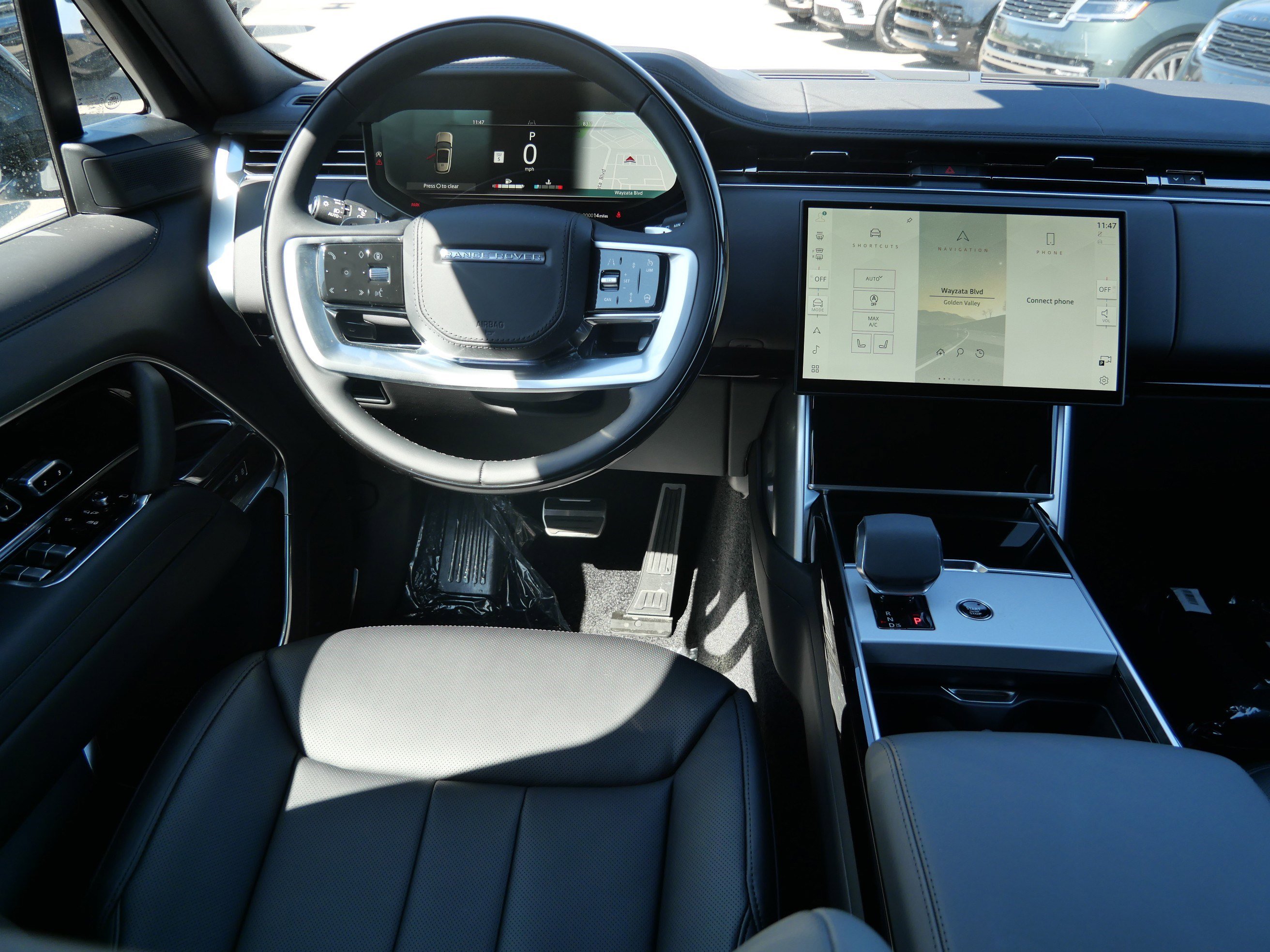 New 2026 Land Rover Range Rover Long Wheelbase SE AWD/4WD image 8