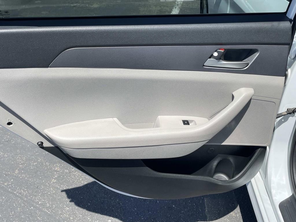 Used 2018 Hyundai Sonata SE image 21
