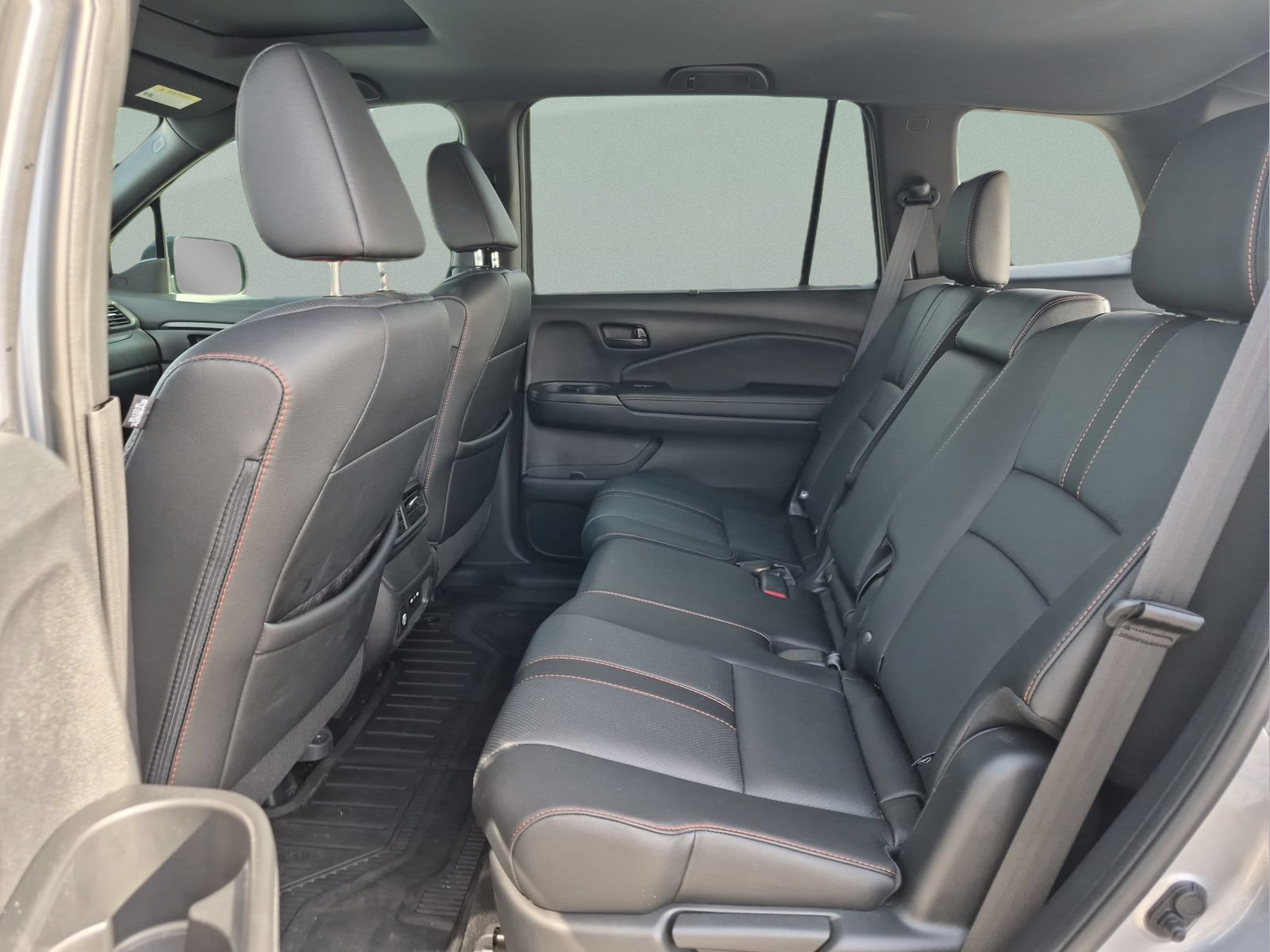 Used 2025 Honda Passport TrailSport image 16