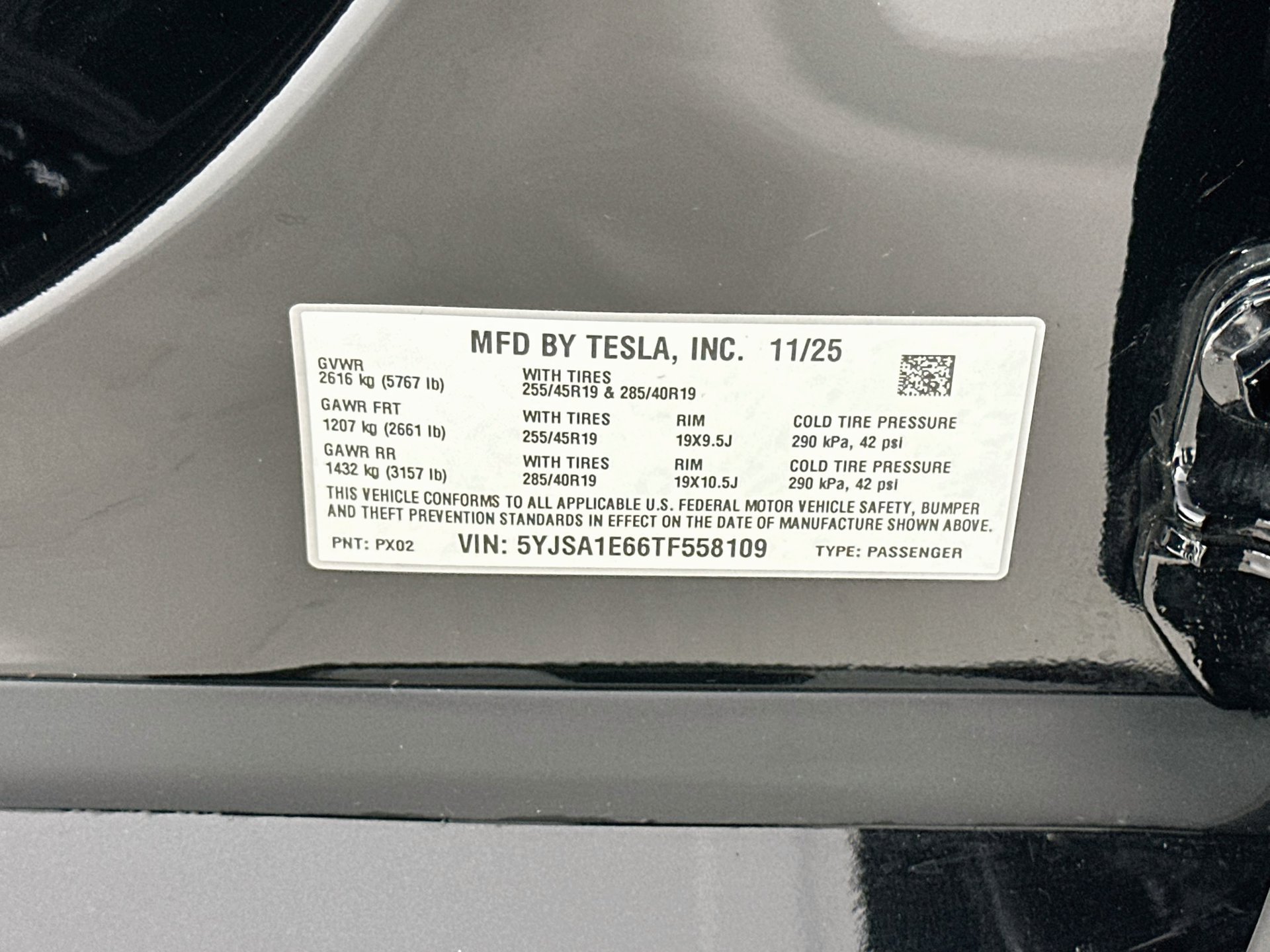Used 2026 Tesla Model S Plaid AWD/4WD image 31
