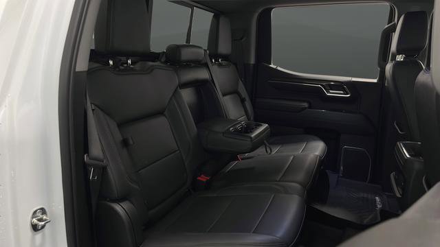 Used 2022 Chevrolet Silverado 1500 LT Trail Boss w/ LT Trail Boss Premium Package AWD/4WD image 24