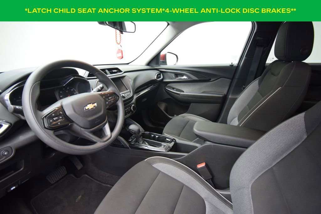 Used 2023 Chevrolet TrailBlazer LT FWD image 9