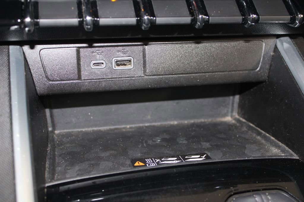 Used 2023 Chevrolet Colorado LT image 39