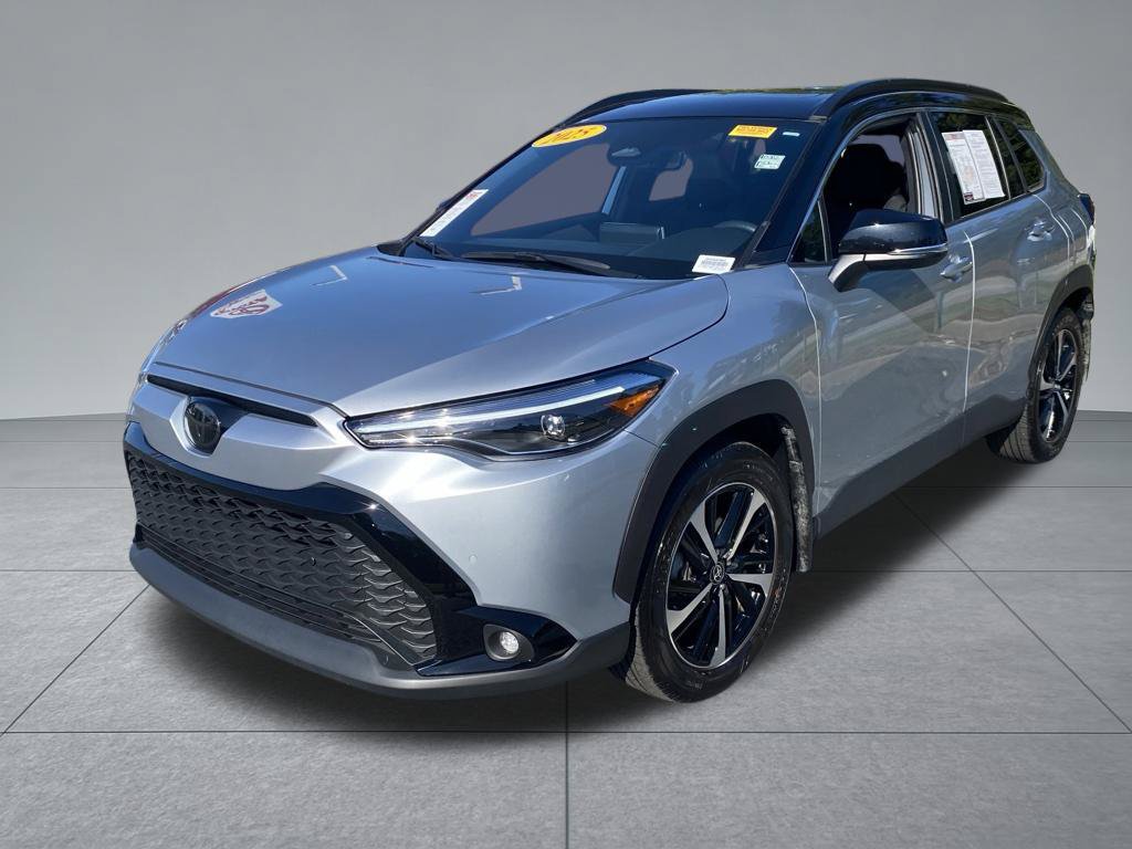 Used 2025 Toyota Corolla Cross AWD Hybrid w/ Convenience Package image 2
