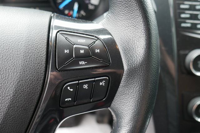 Used 2018 Ford Explorer XLT image 16