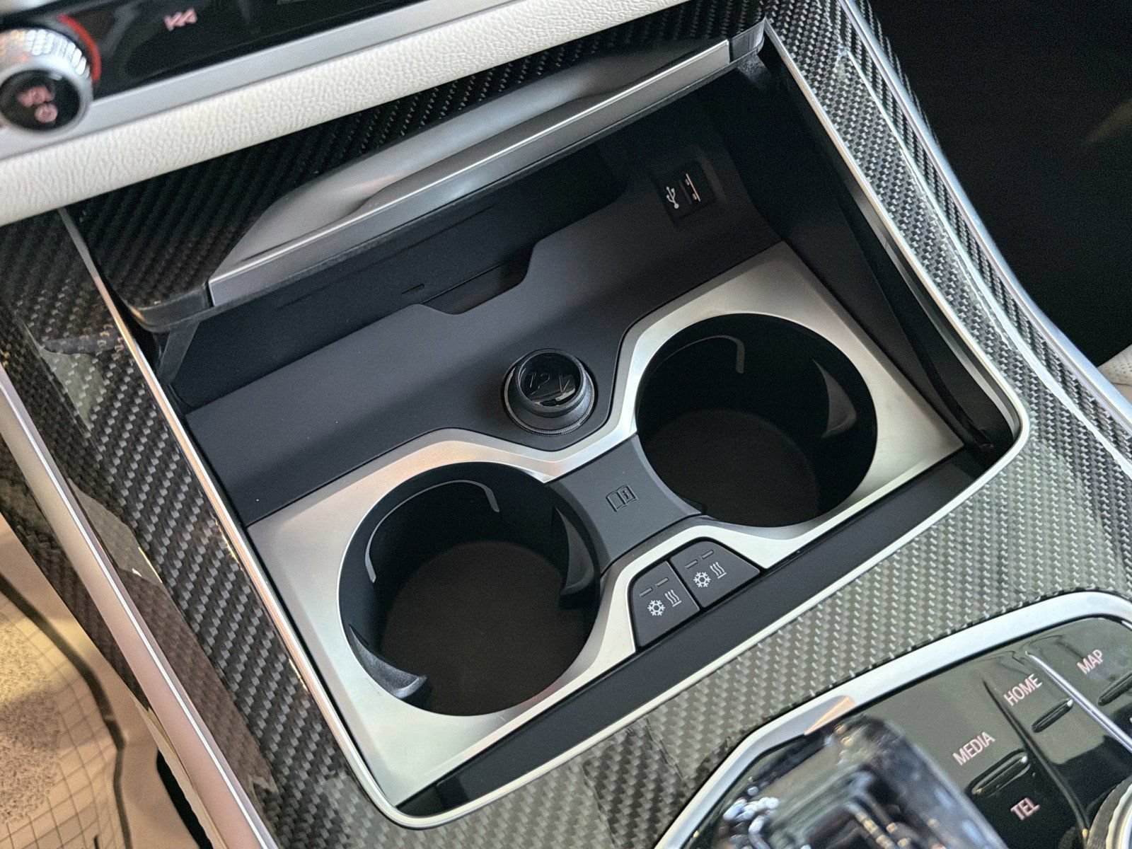 New 2026 BMW ALPINA XB7 AWD/4WD image 30