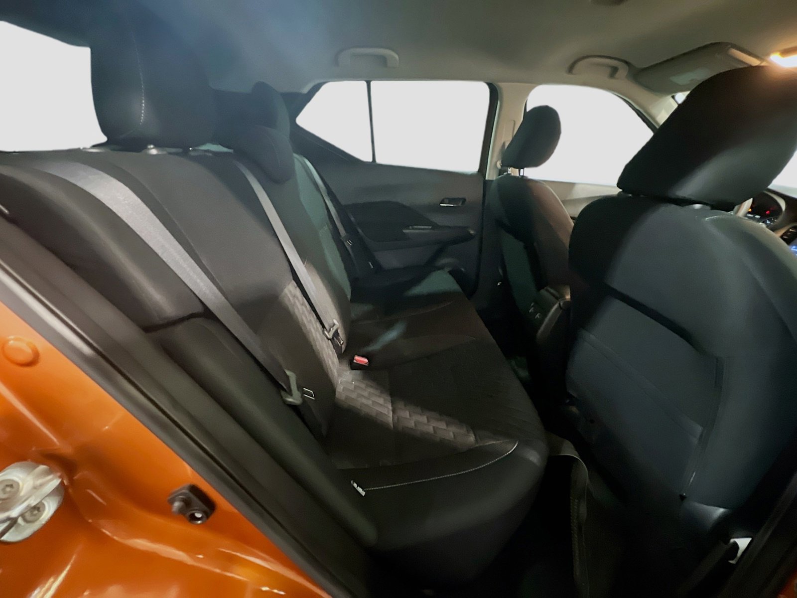 Used 2023 Nissan Kicks SV FWD image 18