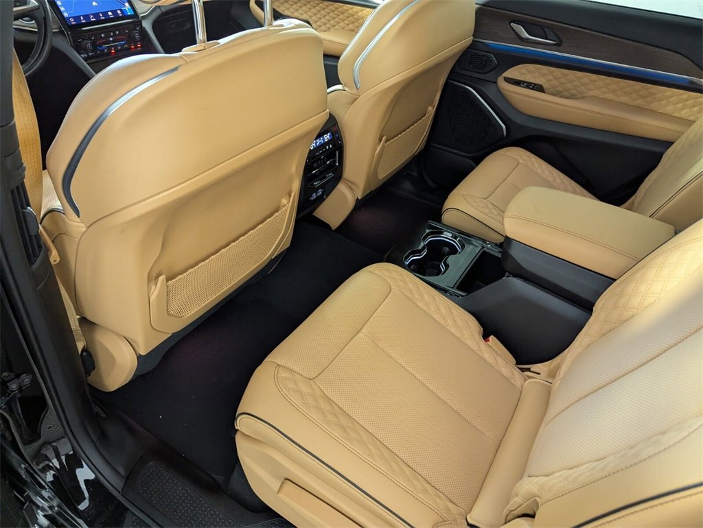 Certified 2024 Jeep Grand Cherokee L Summit w/ High Altitude Package image 16