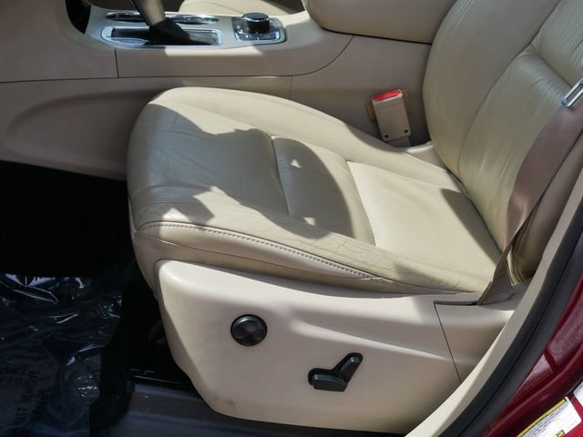 Used 2016 Jeep Grand Cherokee Limited AWD/4WD image 14