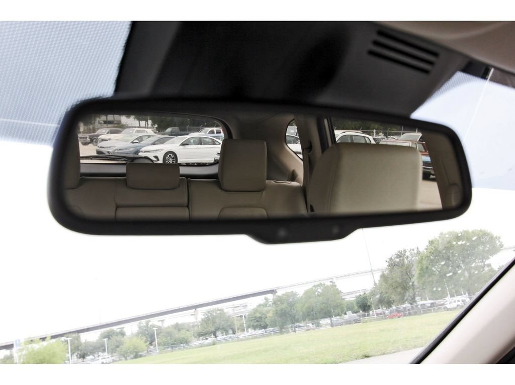 Used 2018 Honda CR-V Touring image 27