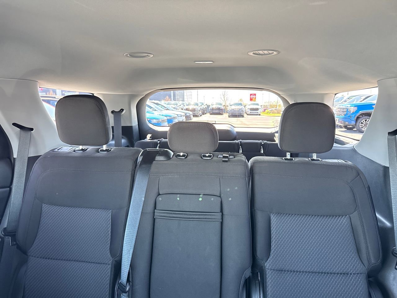 Used 2023 Ford Explorer XLT AWD/4WD image 28