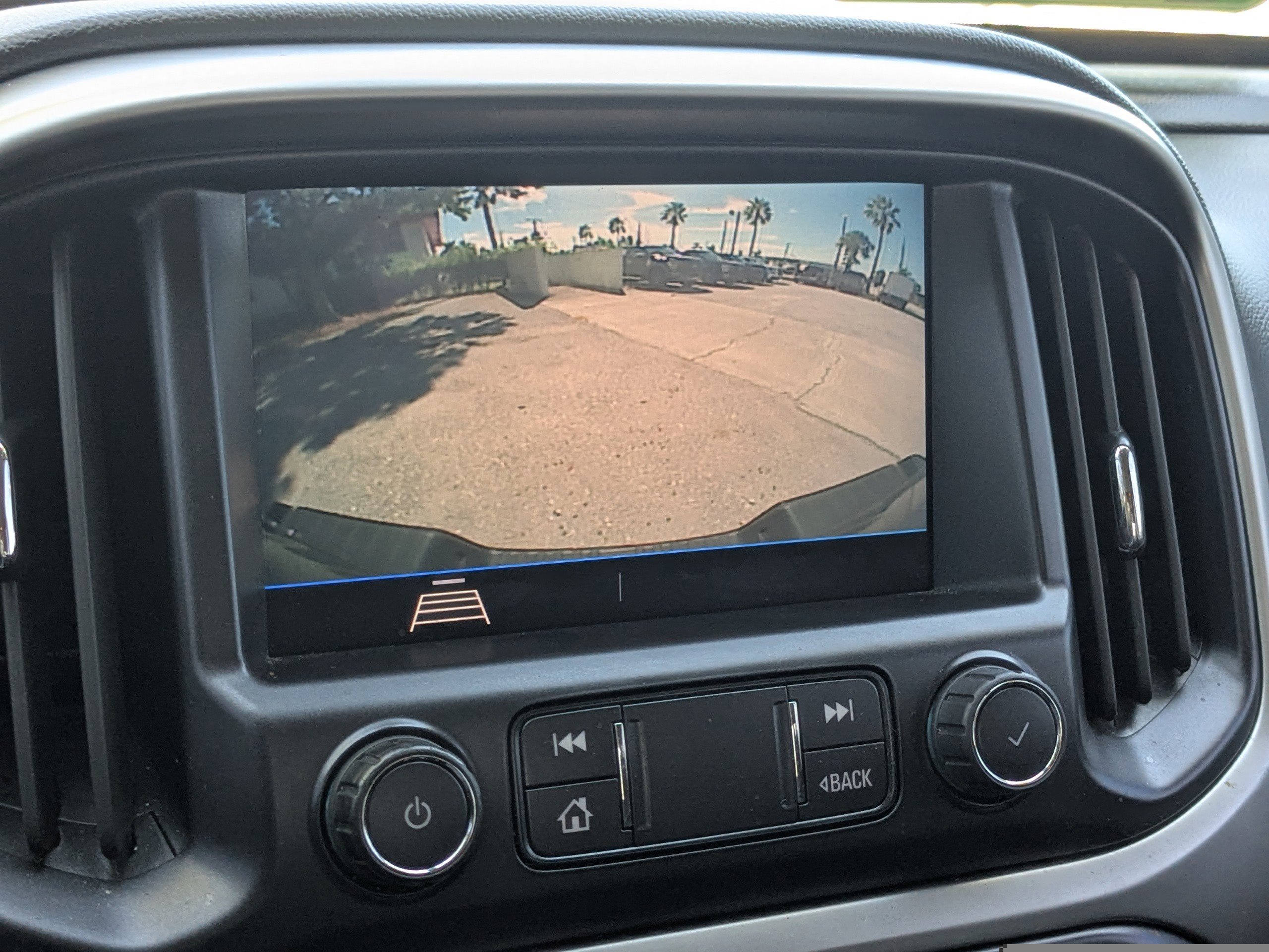 Used 2022 Chevrolet Colorado LT w/ LT Convenience Package image 23