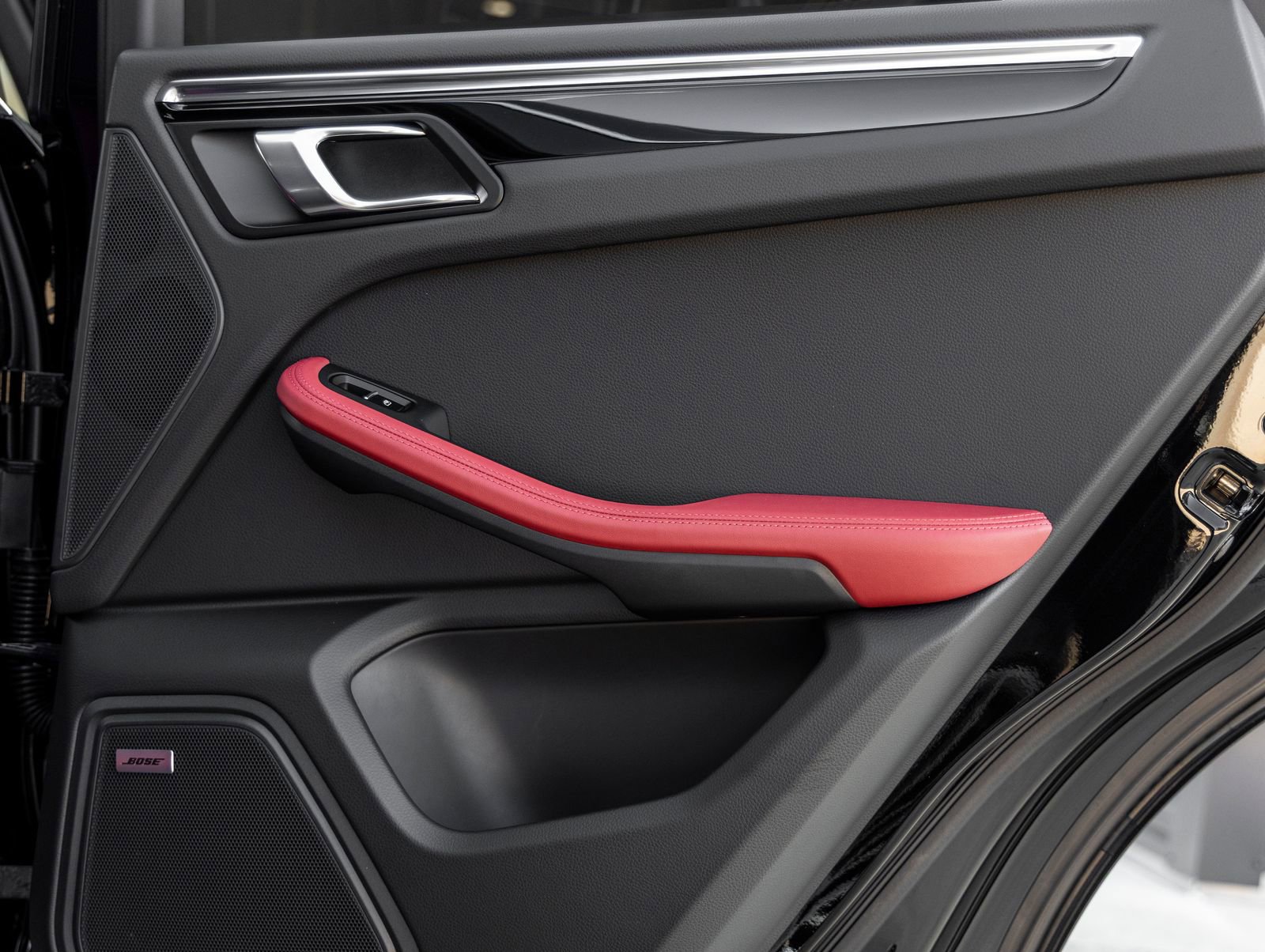 New 2026 Porsche Macan S AWD/4WD image 41