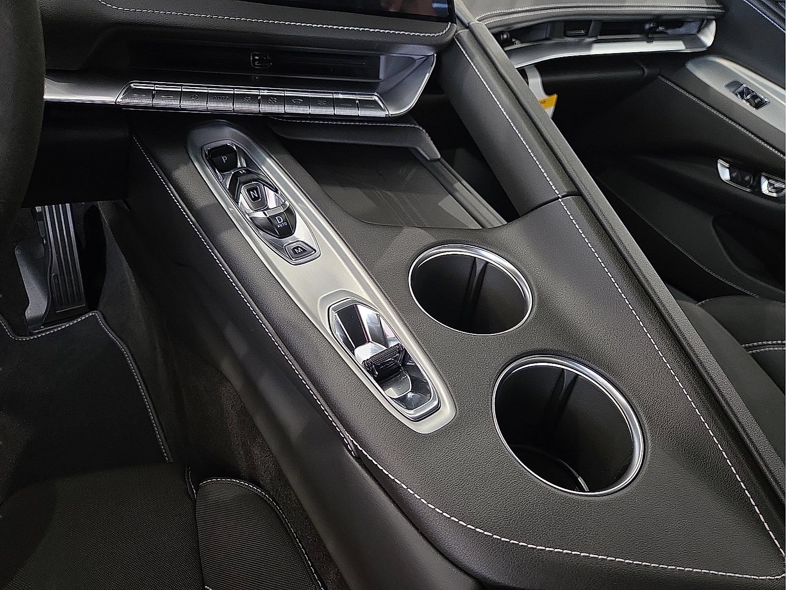 New 2027 Chevrolet Corvette Stingray Coupe w/ 1LT RWD image 25