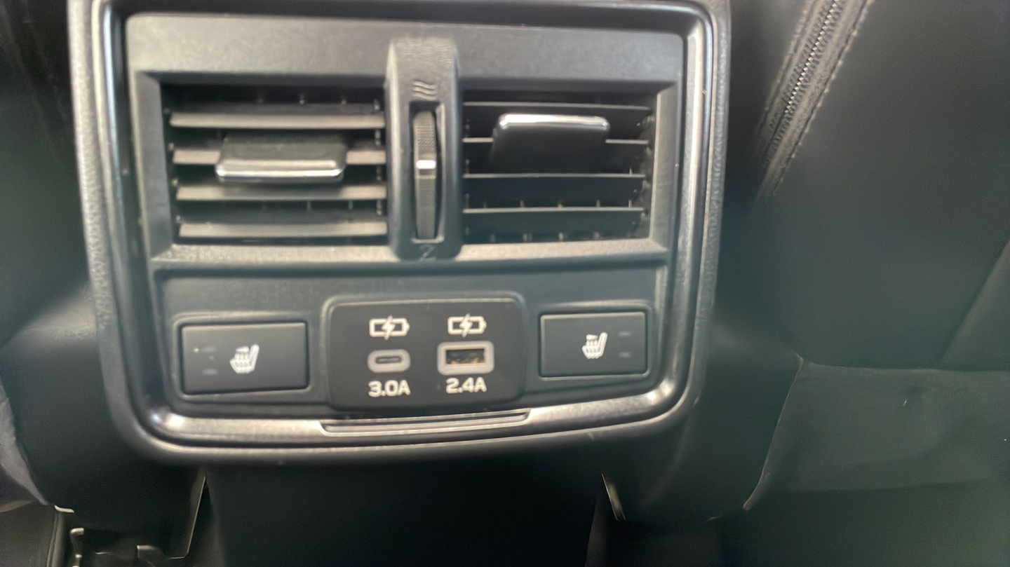 Used 2025 Subaru Forester Touring AWD/4WD image 37