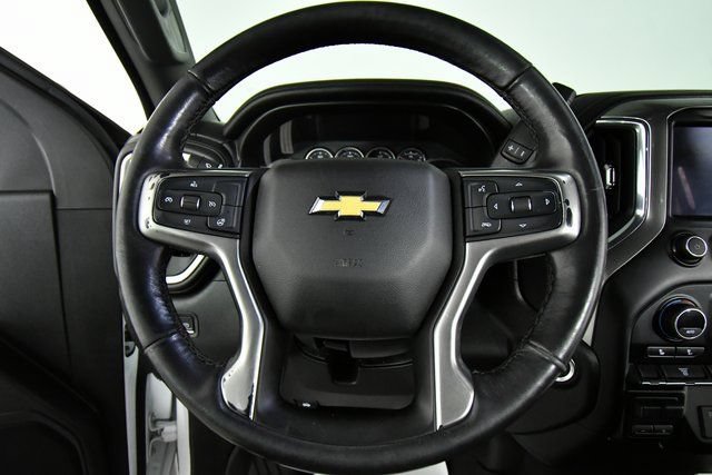 Used 2021 Chevrolet Silverado 3500 LTZ AWD/4WD image 2
