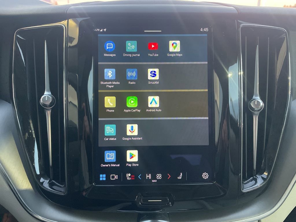 Certified 2023 Volvo XC60 B5 Core w/ Climate Package image 32