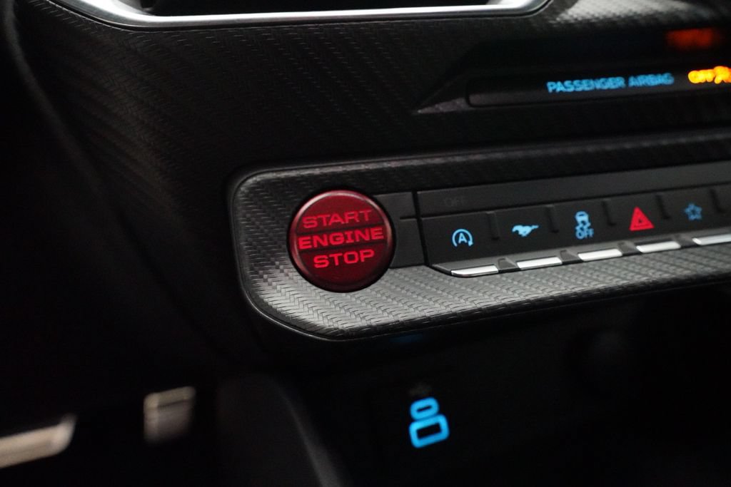 Used 2025 Ford Mustang Premium RWD image 30